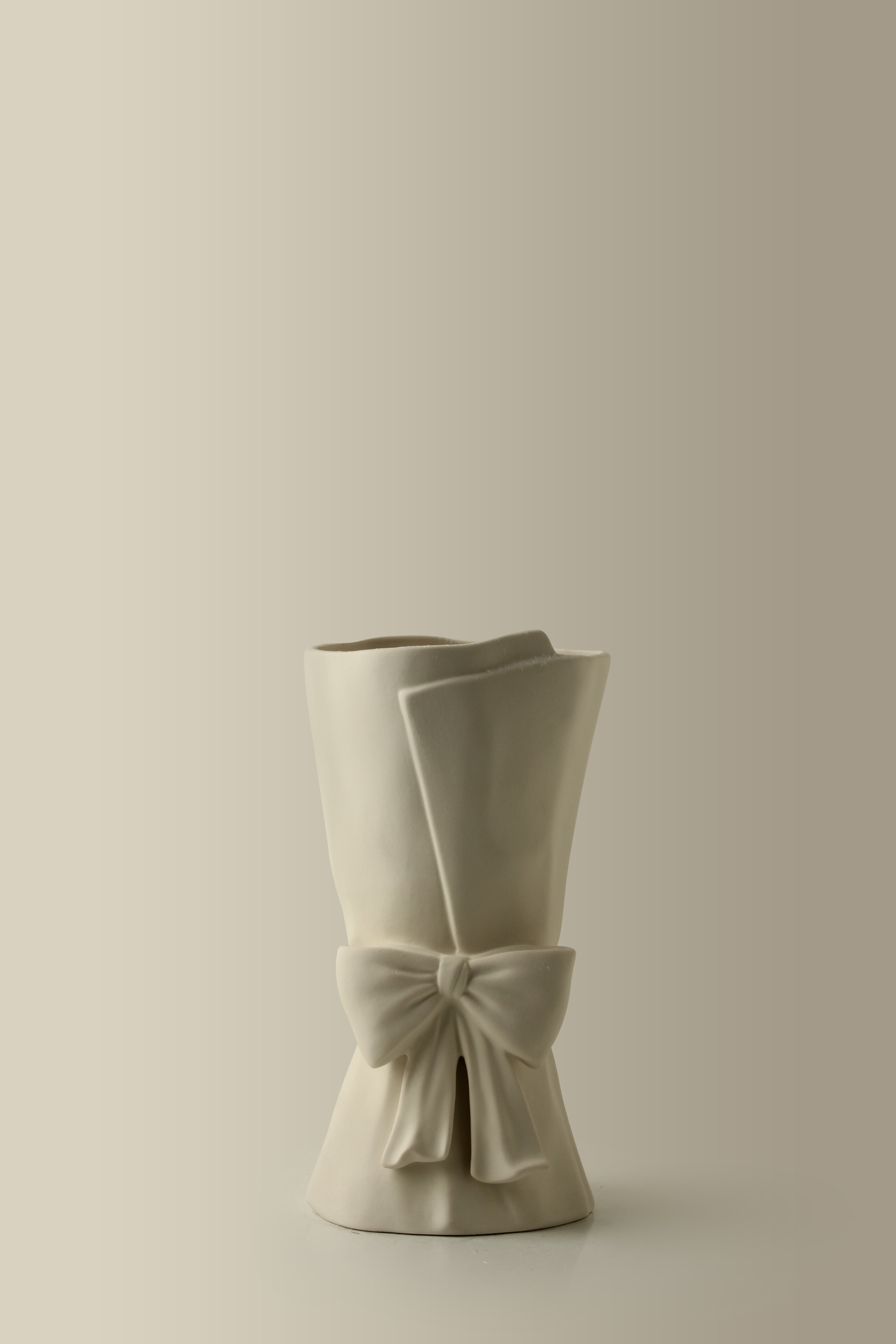 Bow-Knot Ceramic Vase